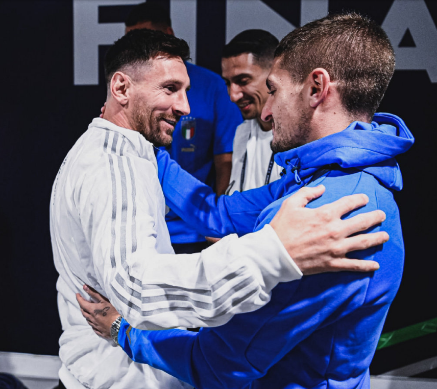 均值更稳 均值更稳